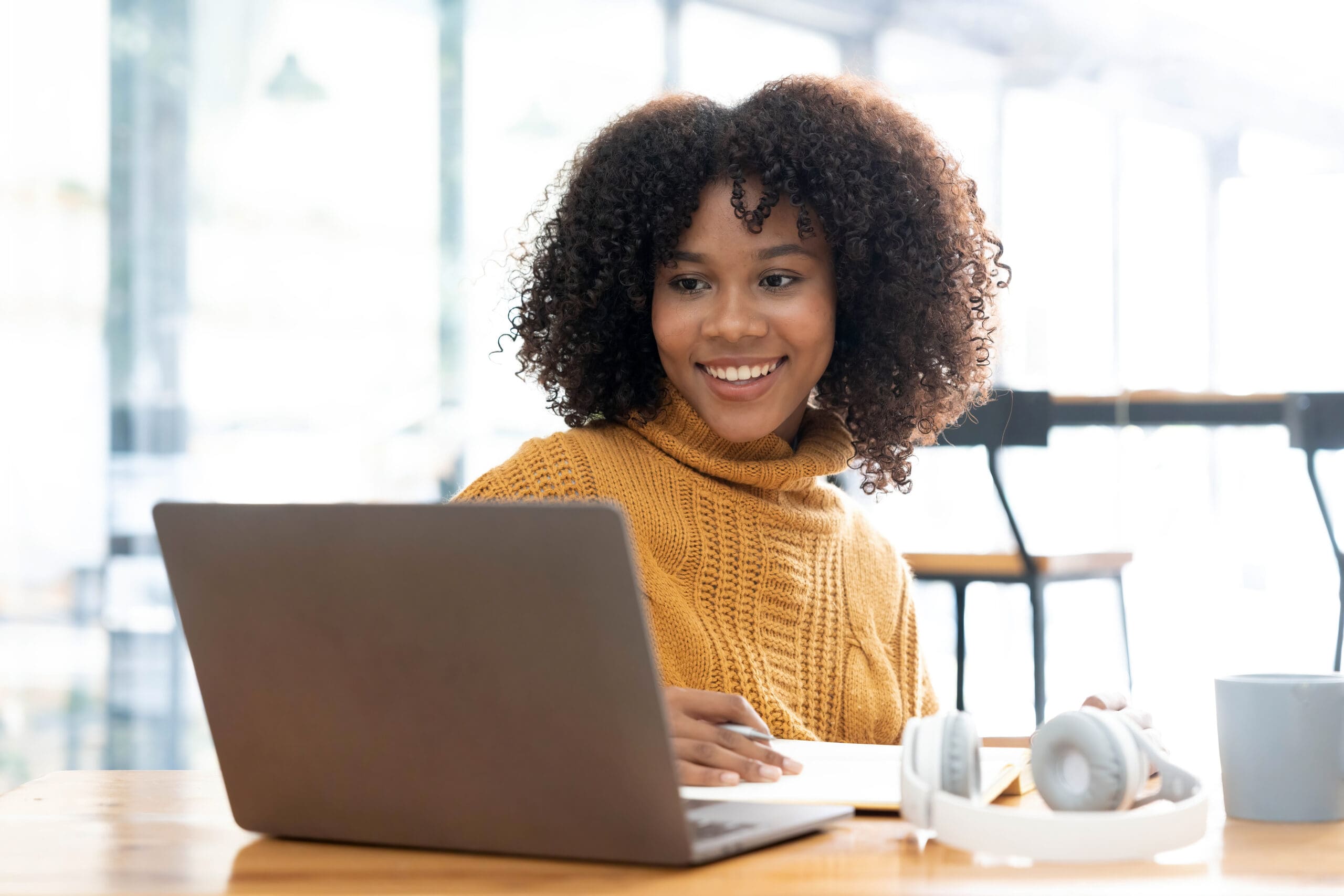How Does the Abortion Pill Work? A North Carolina woman searching on her laptop "How Does the Abortion Pill Work?"